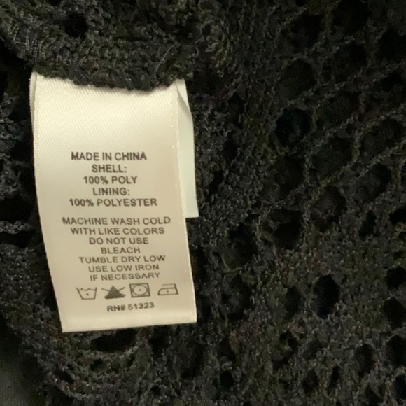 1. State black pullover mesh top-perfect for any weather. Size L - Picture 6 of 6